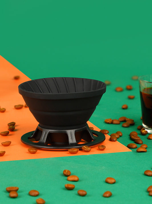 "TRAVEL BREW" Silicon Travel Friendly Coffee Dripper - Black